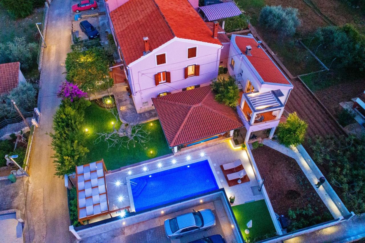 Apartments Guc Preko Ngoại thất bức ảnh