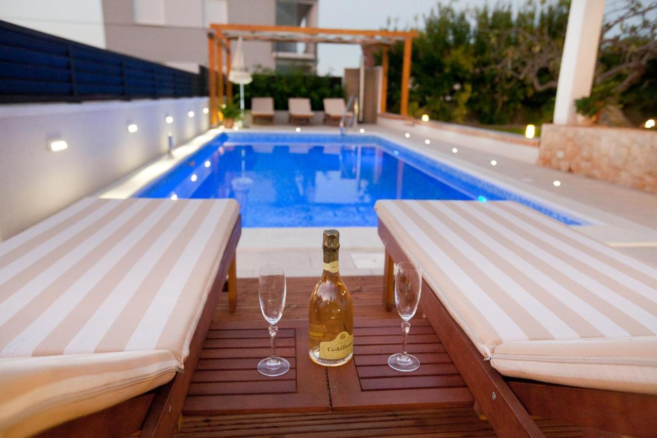 Apartments Guc Preko Ngoại thất bức ảnh